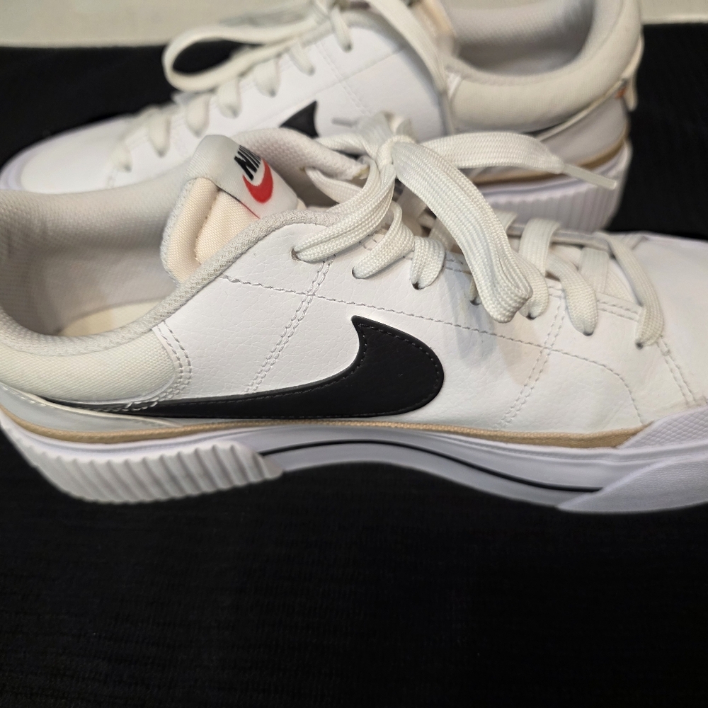 Nike Womens Court Legacy Lift Platform Shoe - Picture 4 of 8